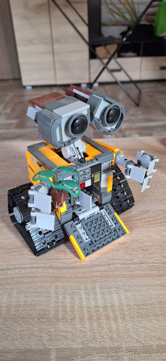Lego IDEAS 21303 WALL-E - 3