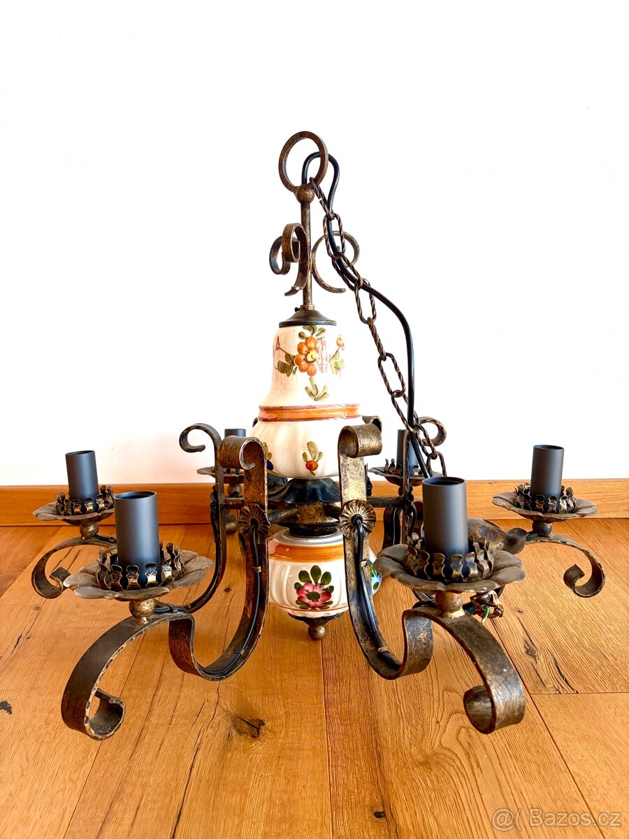 Starý kovaný lustr - 3