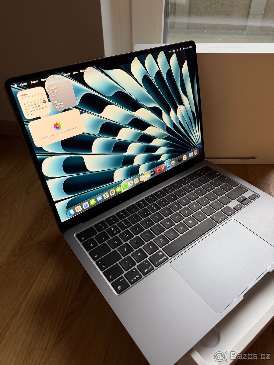 MacBook Air M2 256GB Space Grey - 3