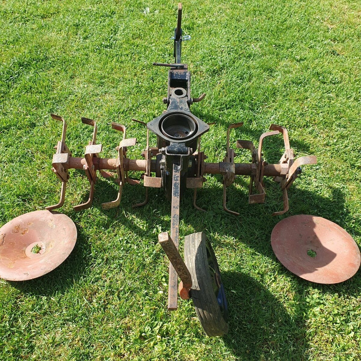 VARI TERA převodovka a rotavator AKY - 3
