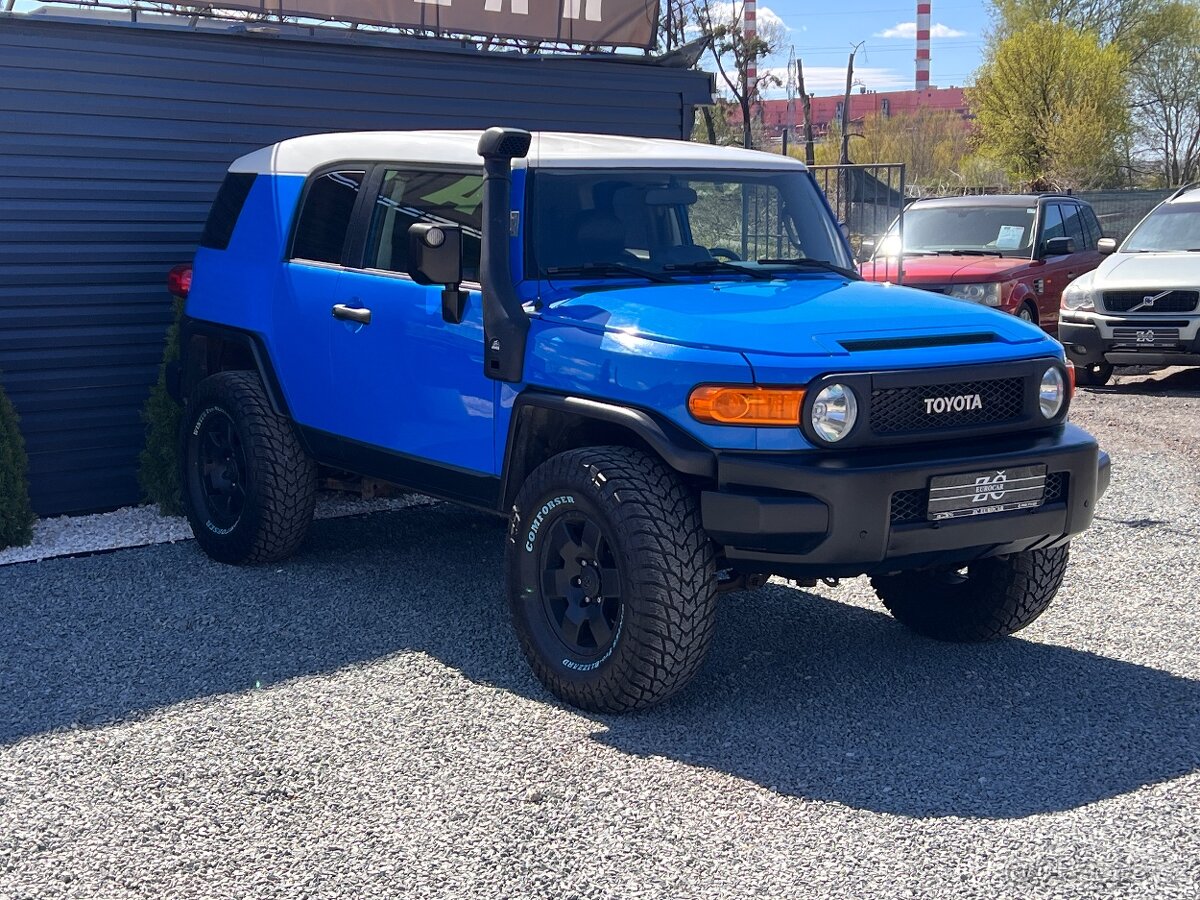Toyota FJ Cruiser 4.0 - 3