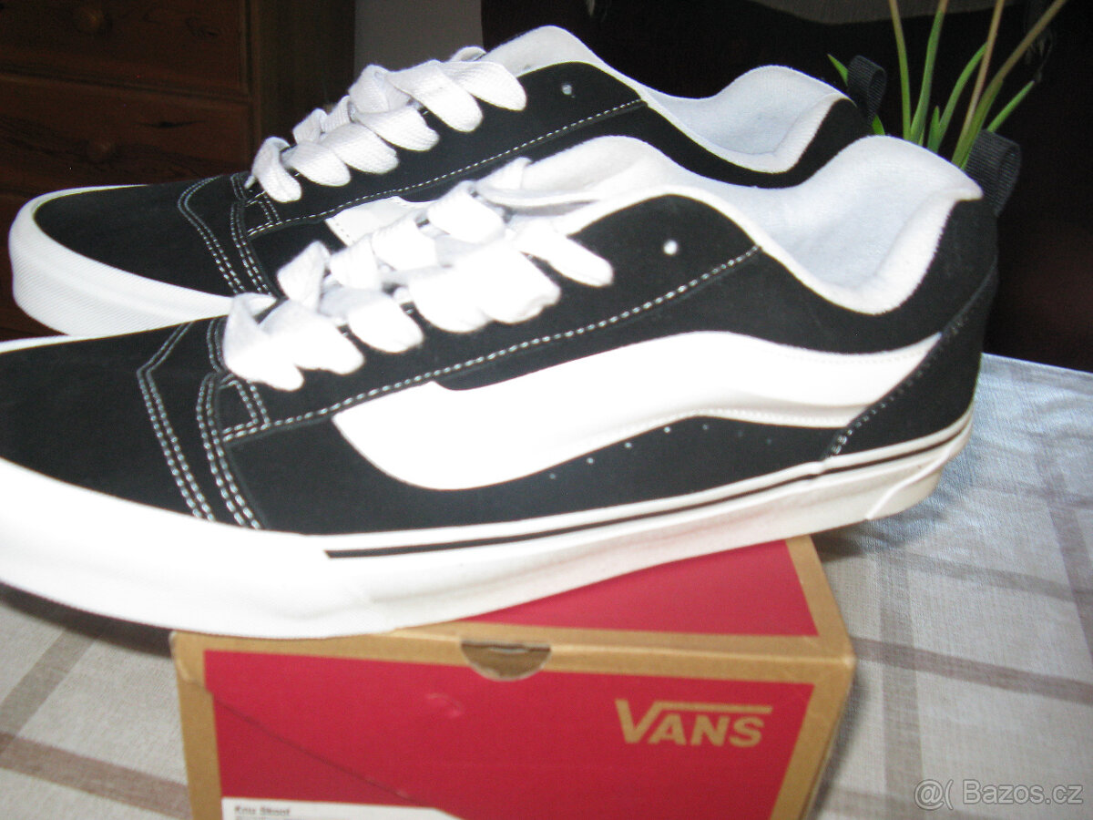 VANS boty EUR 49 NOVE - 3
