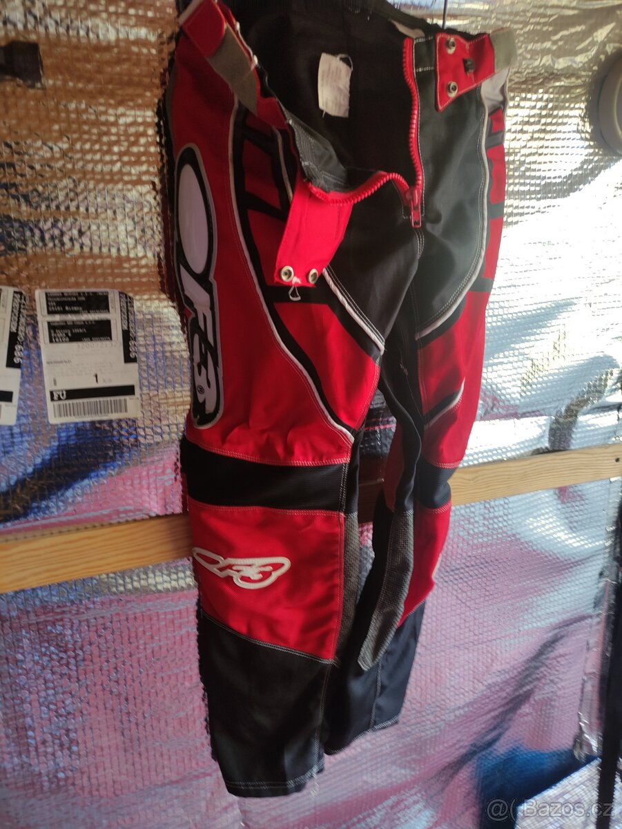 Vybaveni motokros enduro