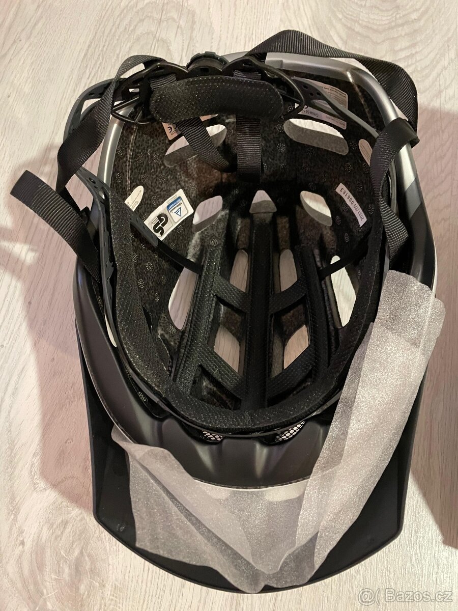 Cyklistická helma Abus MountK bílá 2020 - 3