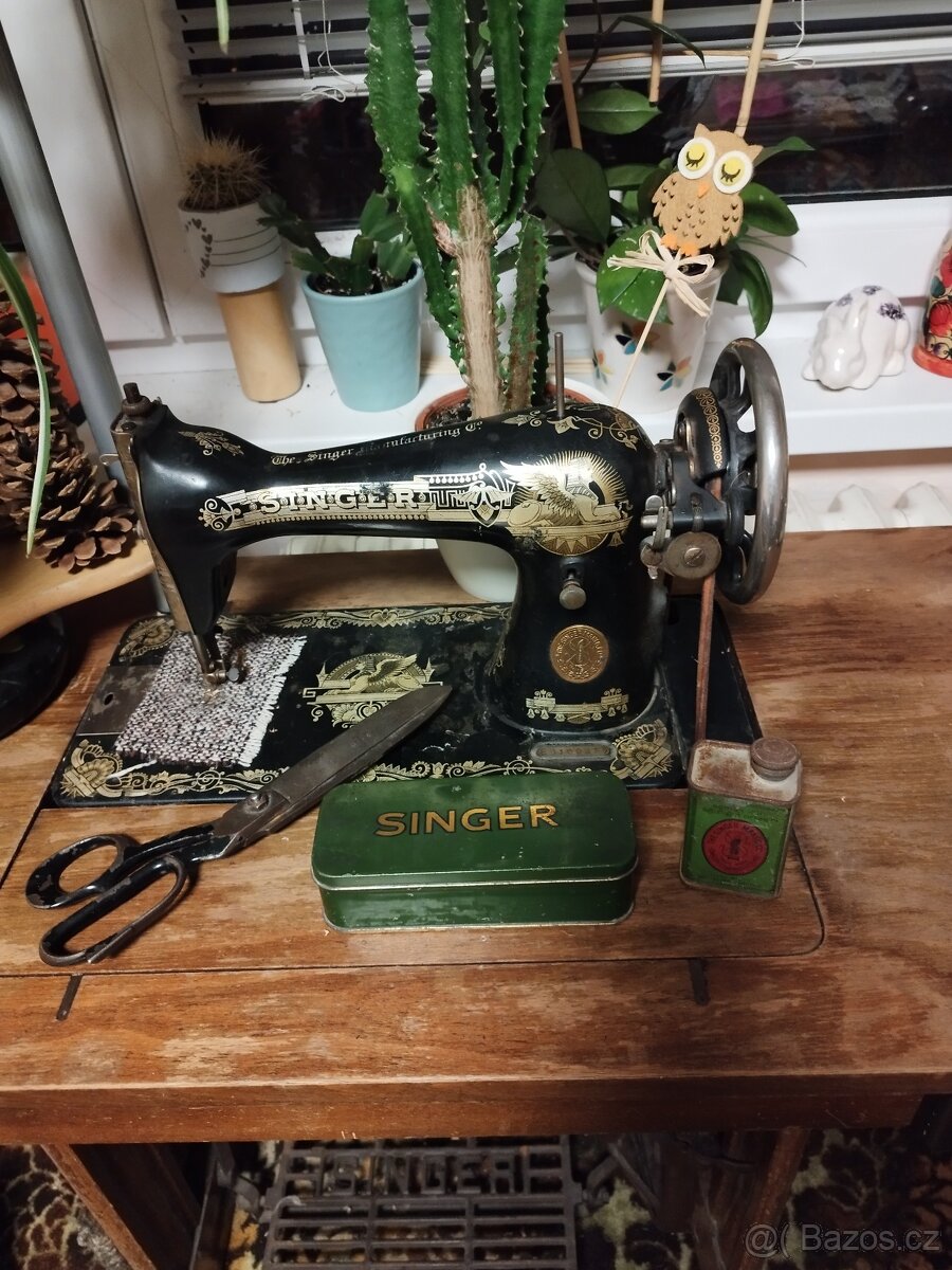 starožitný šicí stroj singer+ krejčovské nůžky Solingen - 3