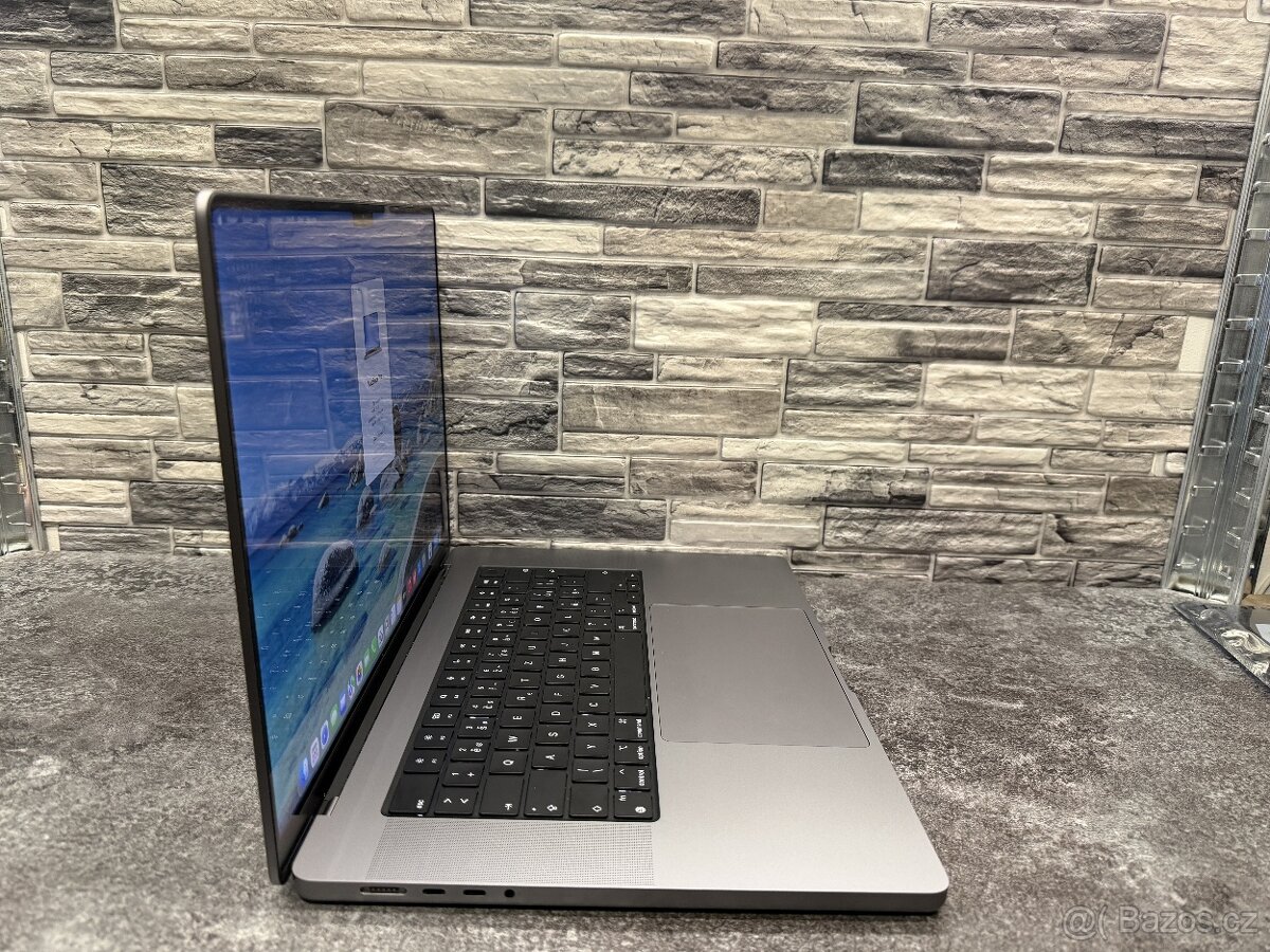 MacBook Pro 16” M1 Pro / 16GB / 500GB - 3