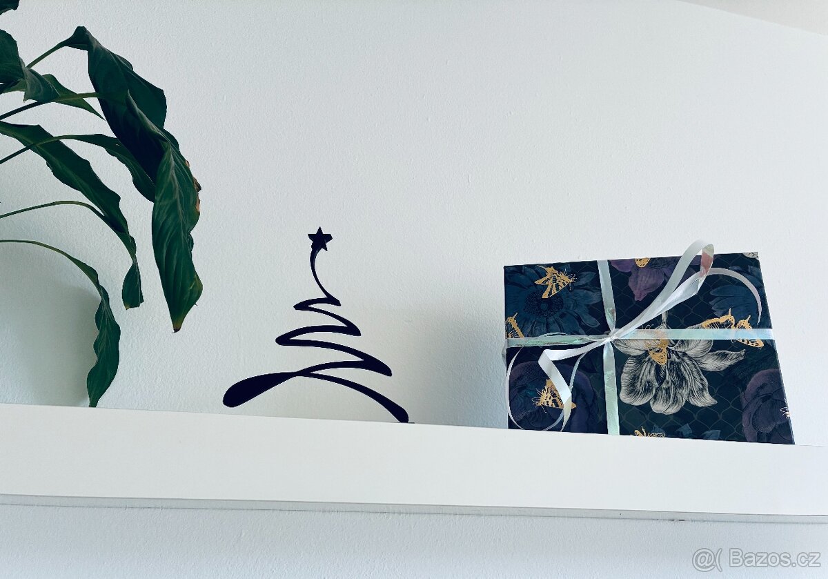 Černý vánoční strom v moderním stylu - 3