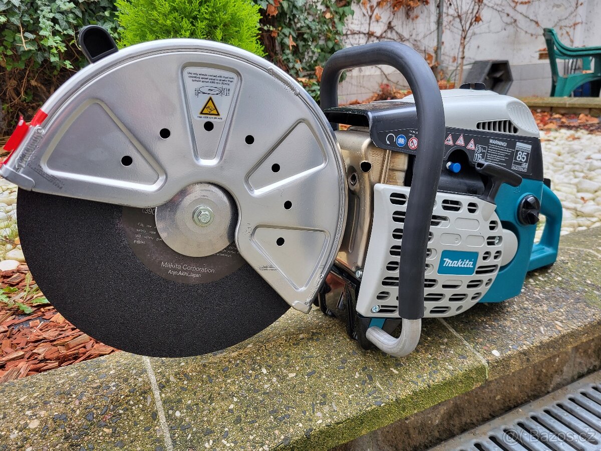 Prodám rozbrušovací pilu - Makita DPC 7311 - 350mm (4,2kw) - 3