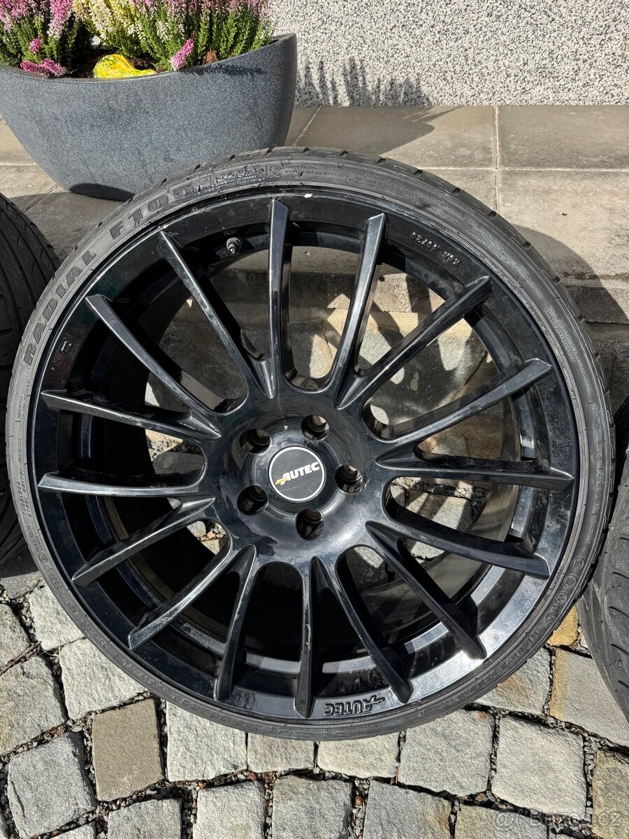 Alu kola 5x112 r20 - 3
