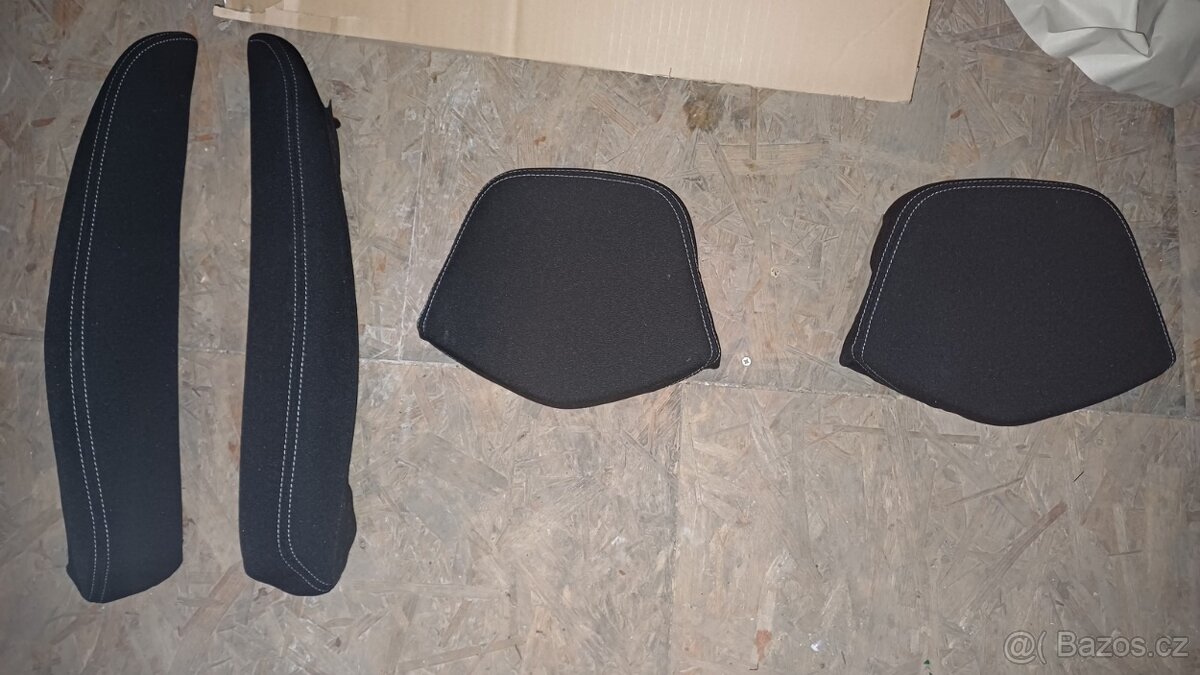 Sedačky z Peugeot RCZ - 3