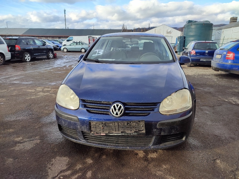 VW Golf č. 25463 - 3