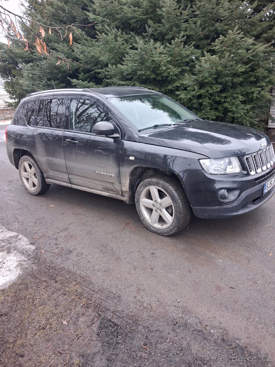 Prodám Jeep Compass 2.2 4x4 120kw - 3