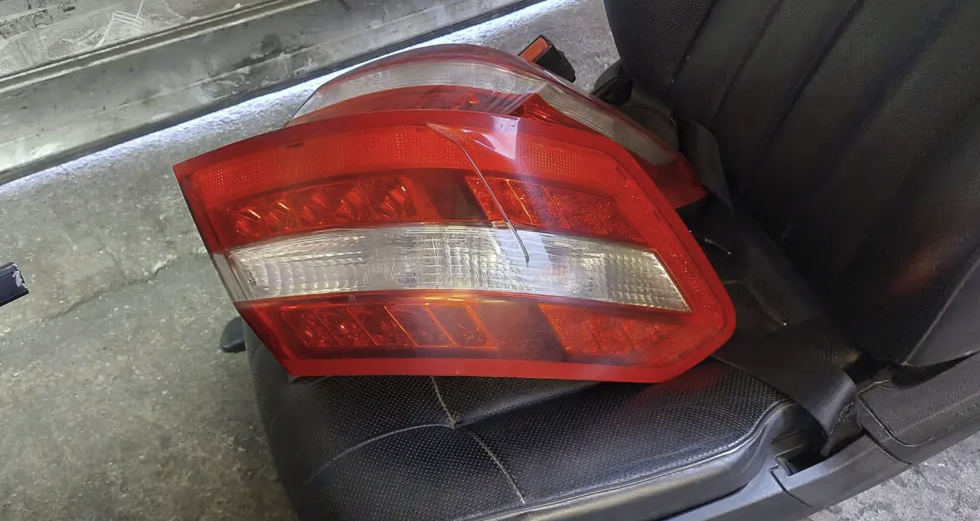 MERCEDES E220 ND - 3