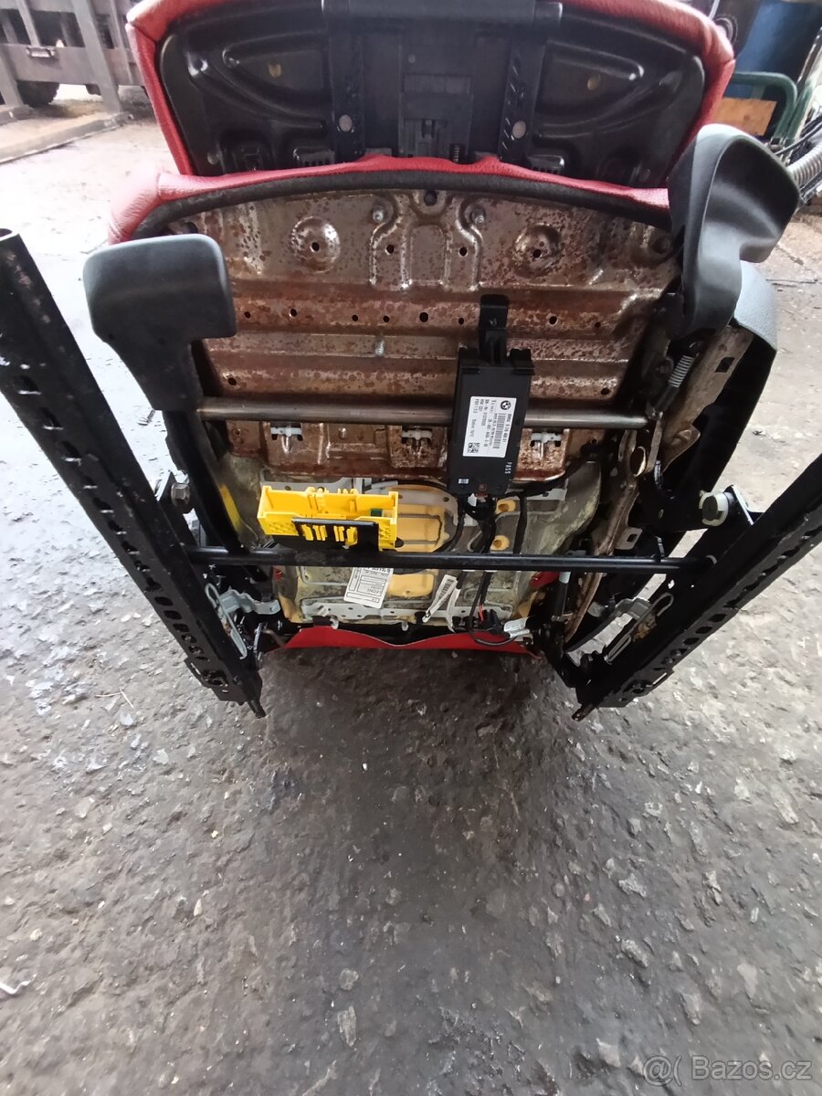 BMW F30 lci sedačka+výplně - 3