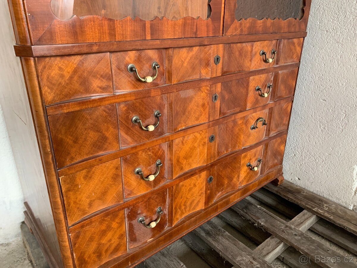 Starožitné skříně - 3