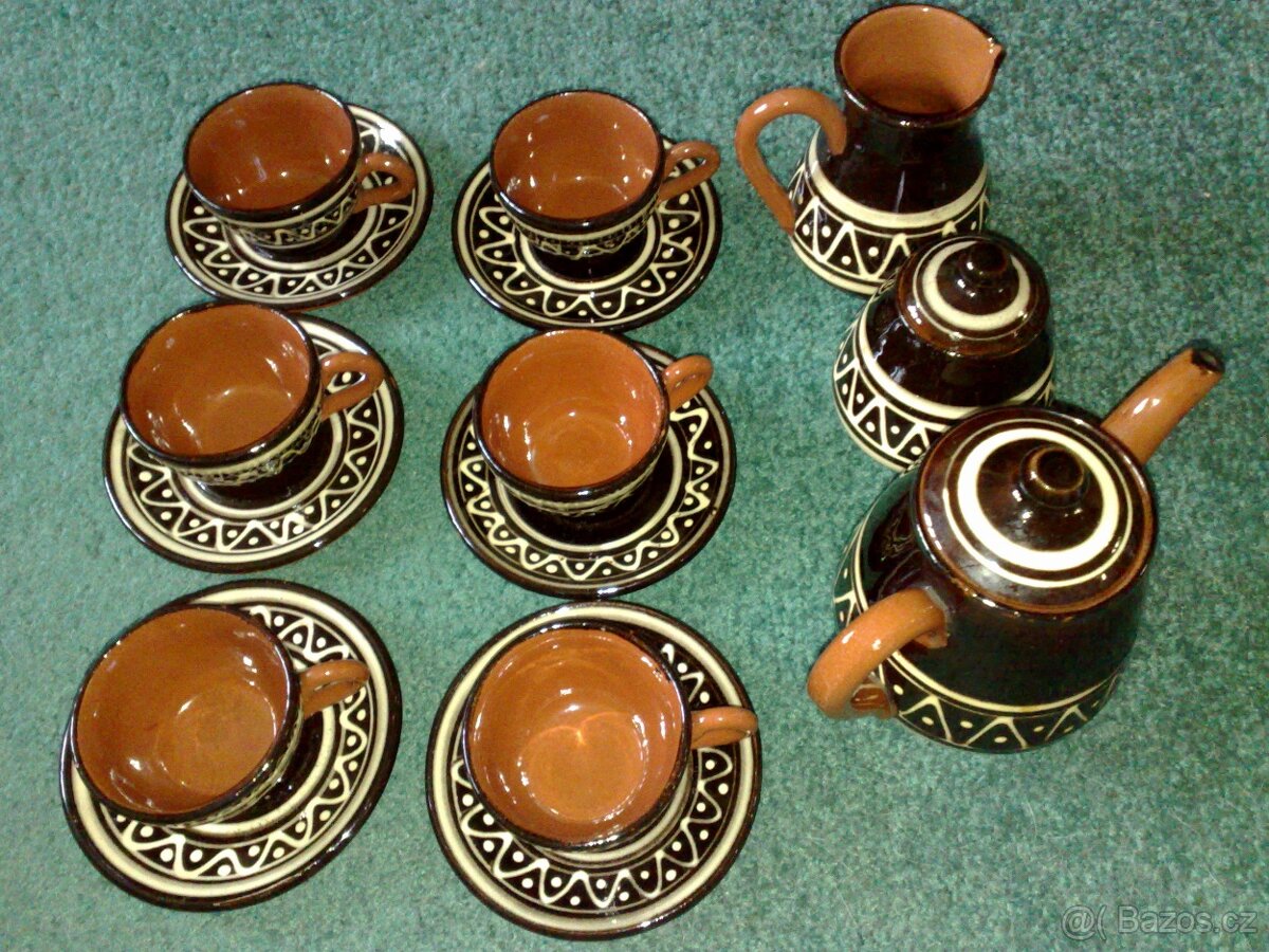 KOMPLETNÍ KERAMICKÁ LIDOVÁ SOUPRAVA. - 3