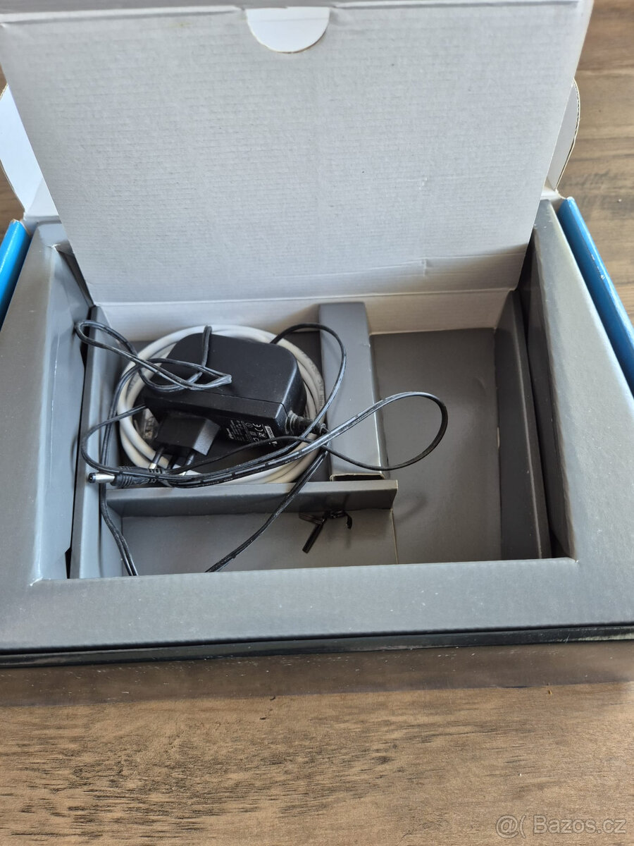 WiFi router Cisco Linksys E3000 - 3