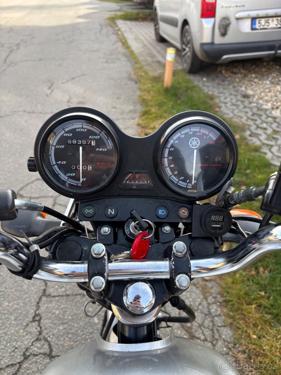 Yamaha YBR125 - 3