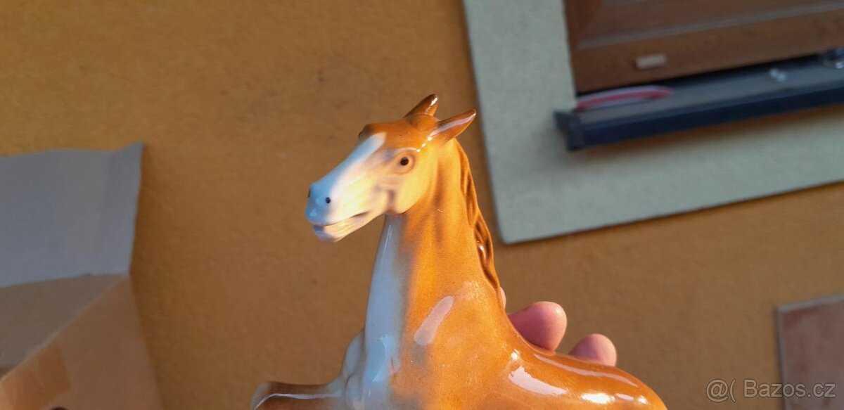 A29 Stará porcelánová soška koně DUX - 3