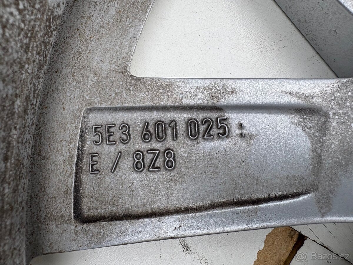 ALU disk Škoda Octavia IV (VAG 5E3 601 025 E) - 3