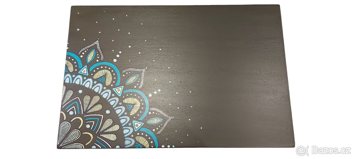 Renovovaný dubový odkládací stolek s mandalou - 3