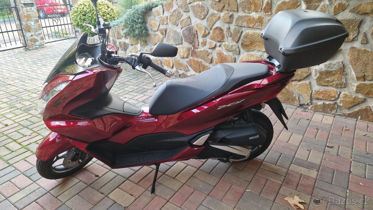 Honda PCX 125 najeto 1590km - 3