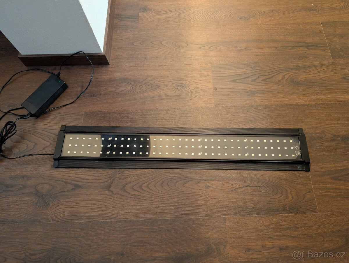 Akvarijní světlo MA02-D90 - 3