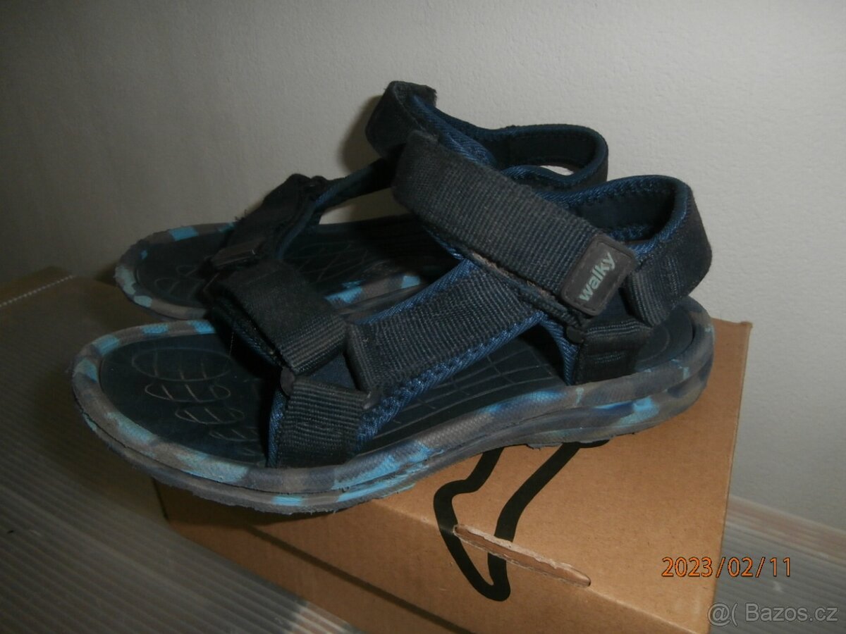 Sandále 33 / 19,5 - 21 cm a žabky 26 - 27 / 17,5 cm - 3