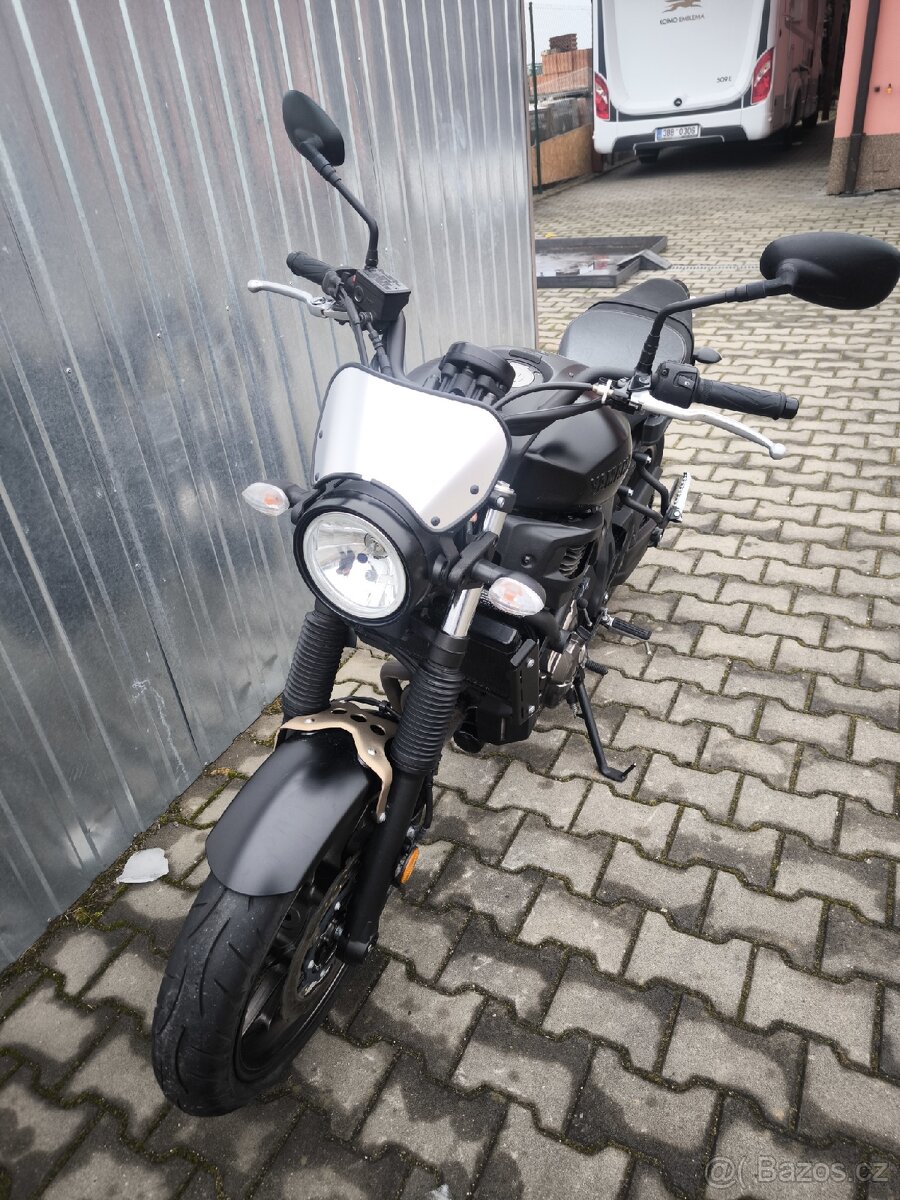 Yamaha XSR 700 - 3
