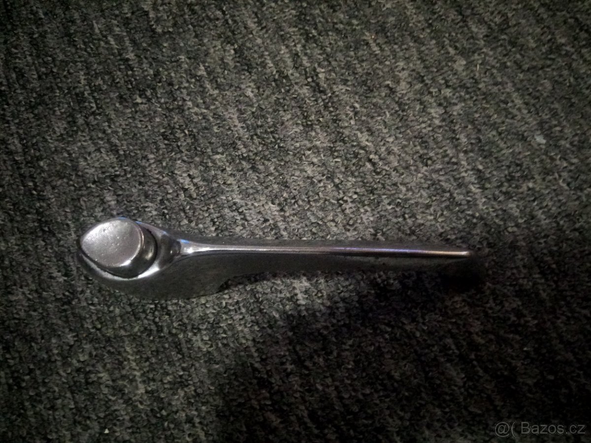 Moskvič 408 / 412 / 426 / 427 klika dveří - 3