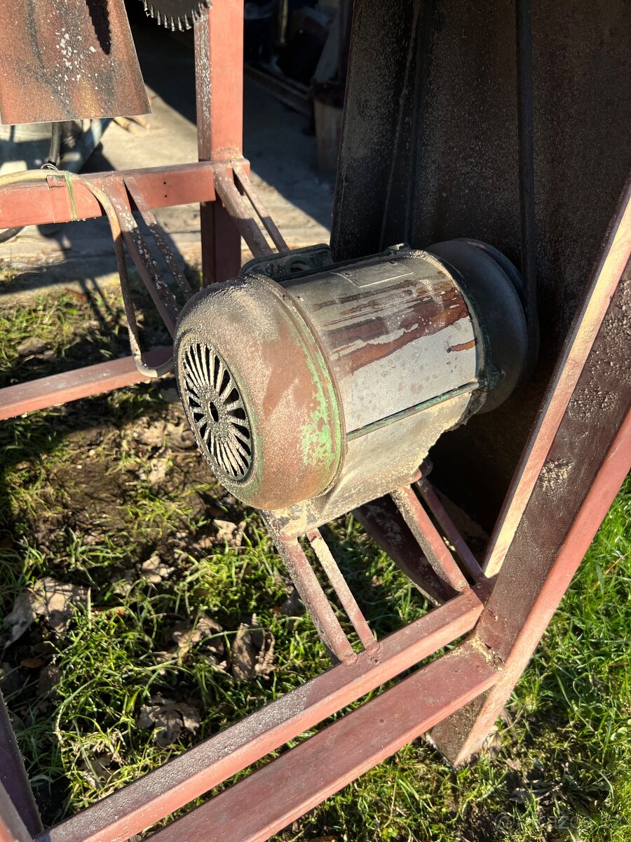 Stolní kotoučová pila - 3