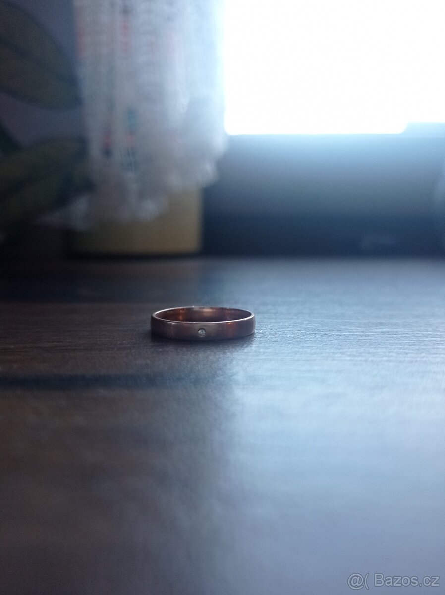 Zlatý prsten s briliantem - 3