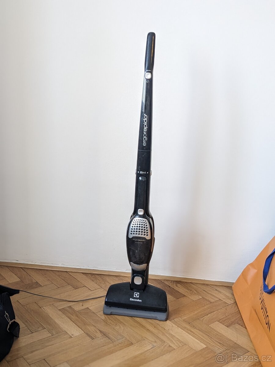 Vysavač Electrolux Ergorapido - 3
