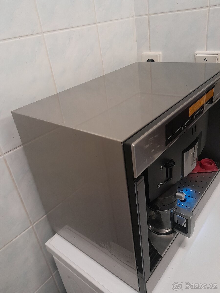 Kávovar Miele CVA-3650 Nespresso - 3