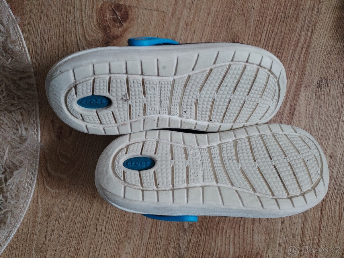 Pantofle Crocs 38. - 3