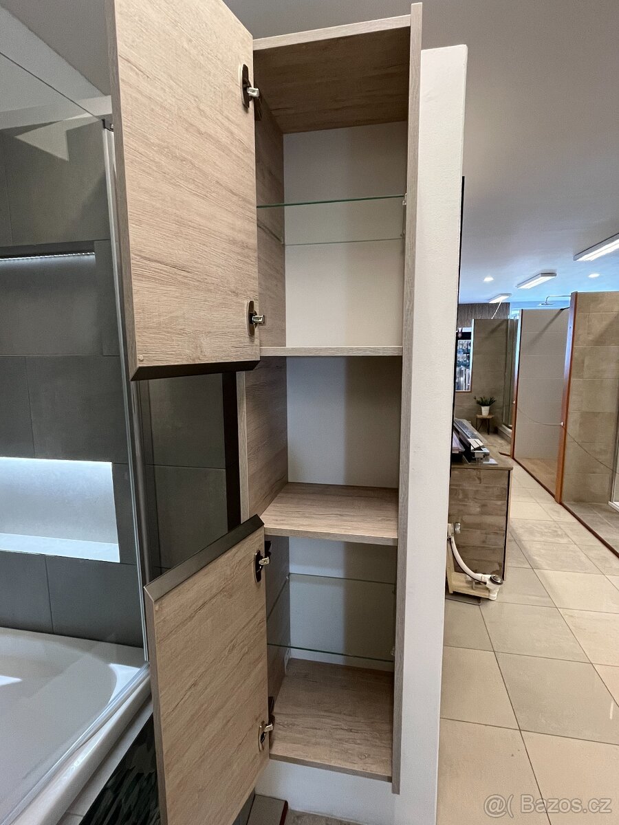 Koupelnová skříňka - 3