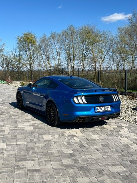 Ford mustang - 3
