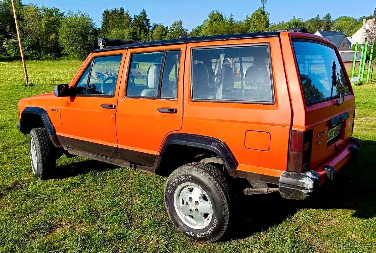 Jeep Cherokee XJ 4.0 - 3