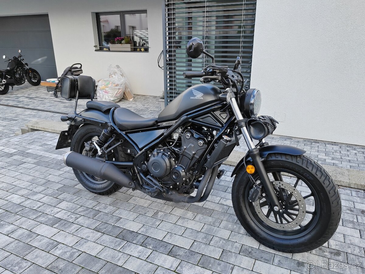 Honda cmx 500 rebel najeto 3200km - 3