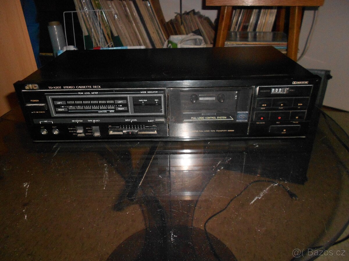 JVC TD-X 202 cassette deck - 3
