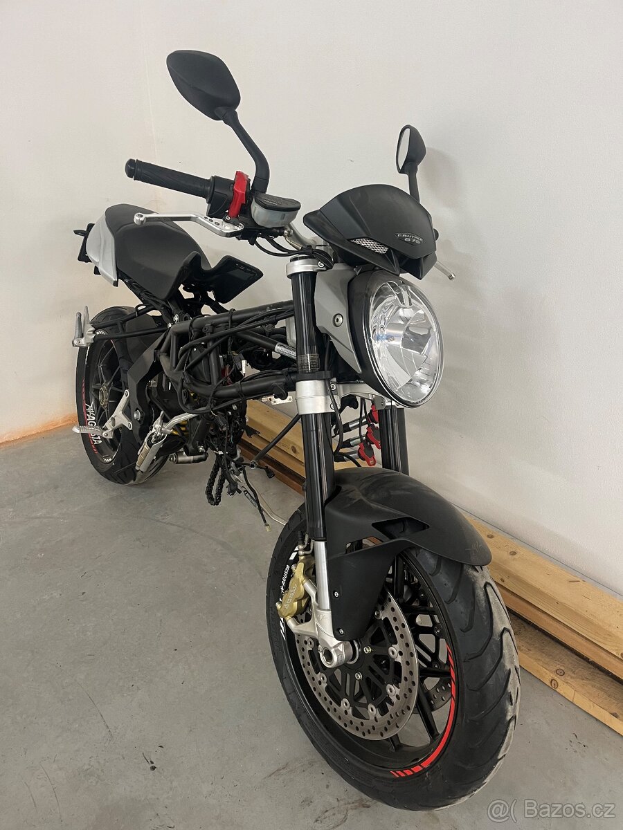 MV Agusta Brutale 675 - 3