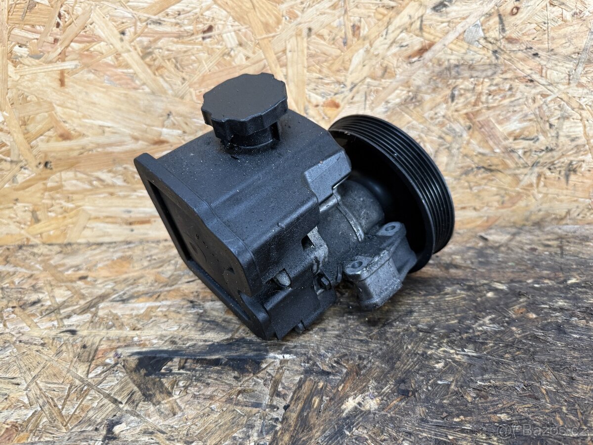 SERVO ČERPADLO MERCEDES W211 2.2 CDI - 3