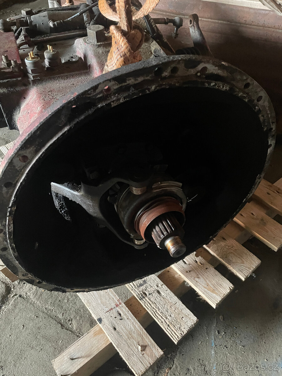 Prodám převodovku Renault - 3