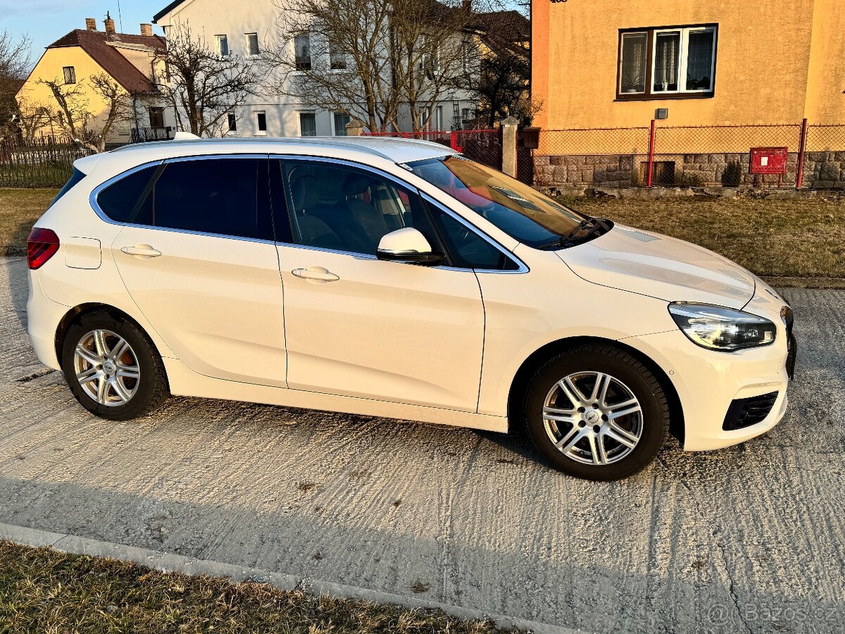 Prodám BMW 218D Active Tourer, rok 2015, 110Kw. - 3