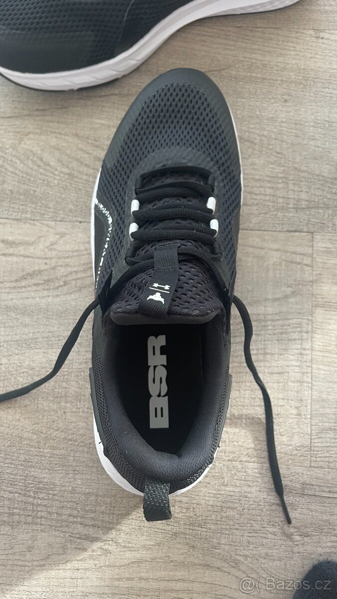 UNDER ARMOUR THE ROCK KOLEKCE - 3