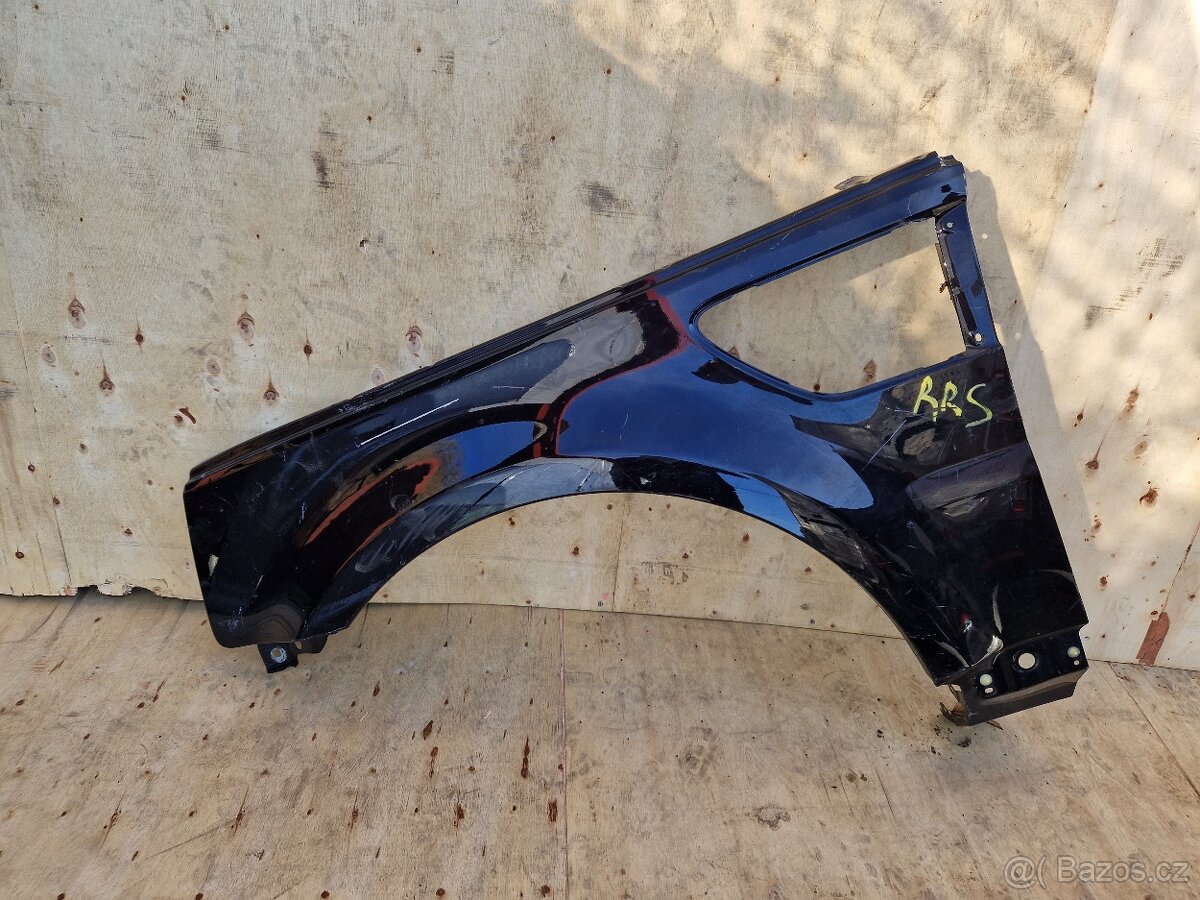 Prodám použitý blatník levý + pravý Range rover sport - 3