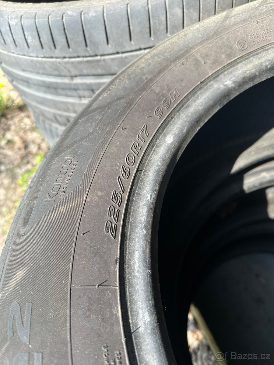 Pneu 225/60R17 - 3
