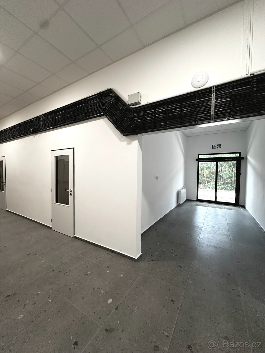 Kancelářské a skladovací prostory se zázemím - 3