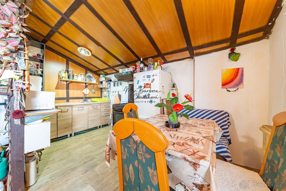 Prodej zemědělské stavby s bytovou jednotkou 3+kk v obci Úně - 3