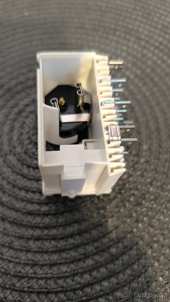 relé TX1F6 do lednice - 3